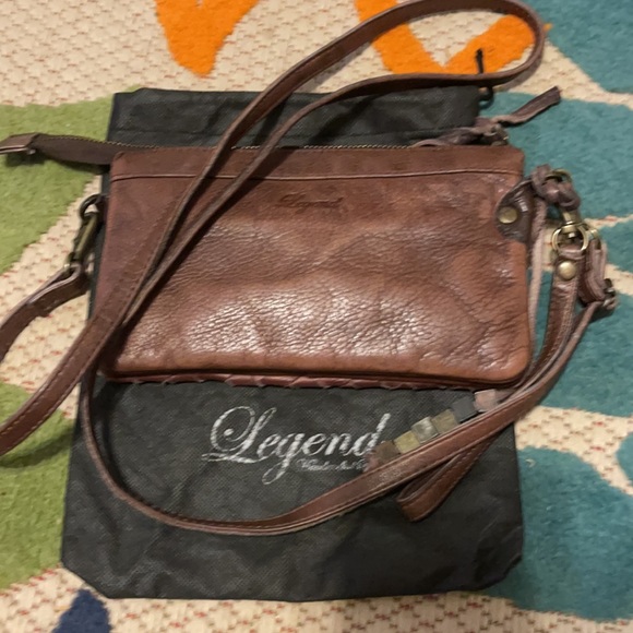 Legend cross shoulder strap purse - Picture 2 of 3